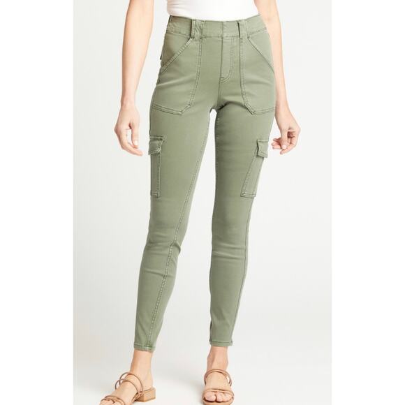 Spanx Stretch Twill Ankle Cargo Pant Sz M in Soft Sage Green High Rise Pull On - Picture 1 of 10